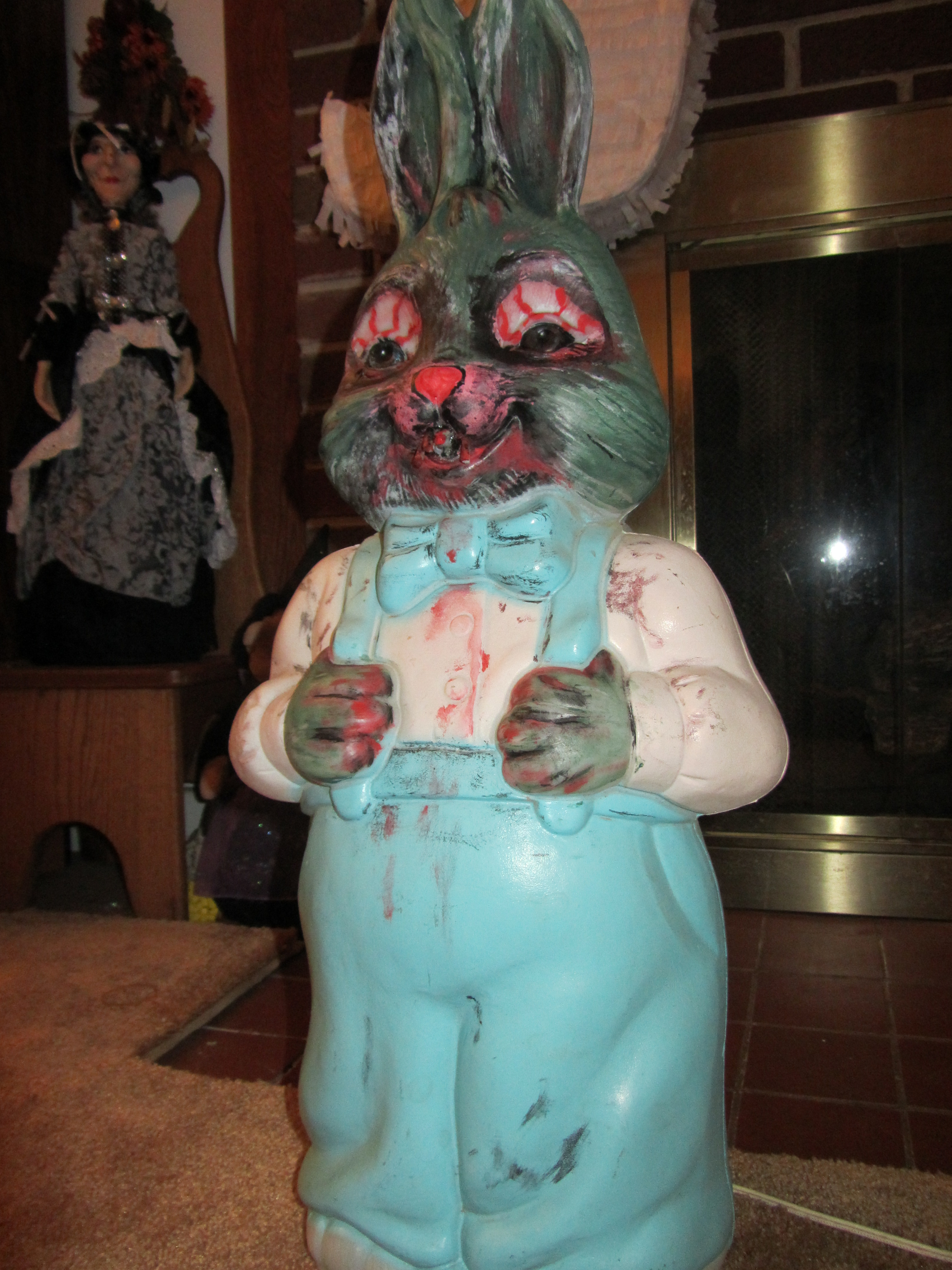 http://frugalfrightsanddelights.com/wp-content/uploads/2013/10/zombie-bunny.jpg?w=225